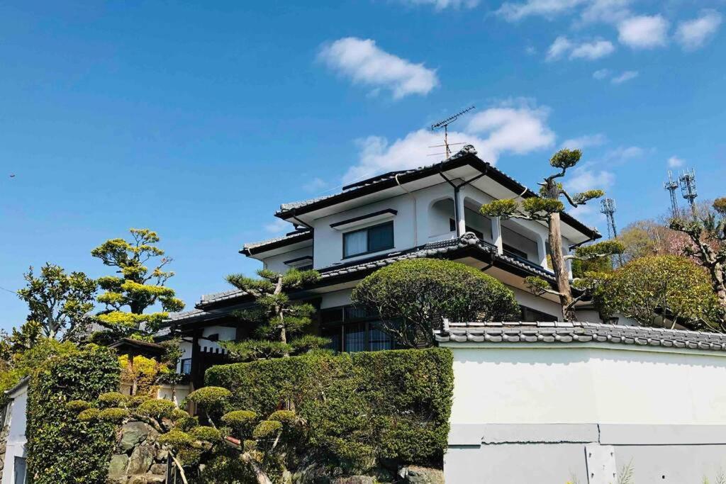 48坪！道後温泉付近駐車場有り清潔さと設備の充実さが高評価 大切な家族仲間と広々とくつろげます Villa Matsuyama  Ngoại thất bức ảnh