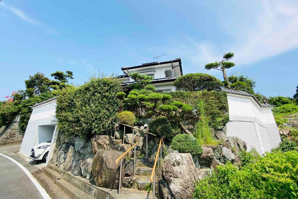 48坪！道後温泉付近駐車場有り清潔さと設備の充実さが高評価 大切な家族仲間と広々とくつろげます Villa Matsuyama  Ngoại thất bức ảnh